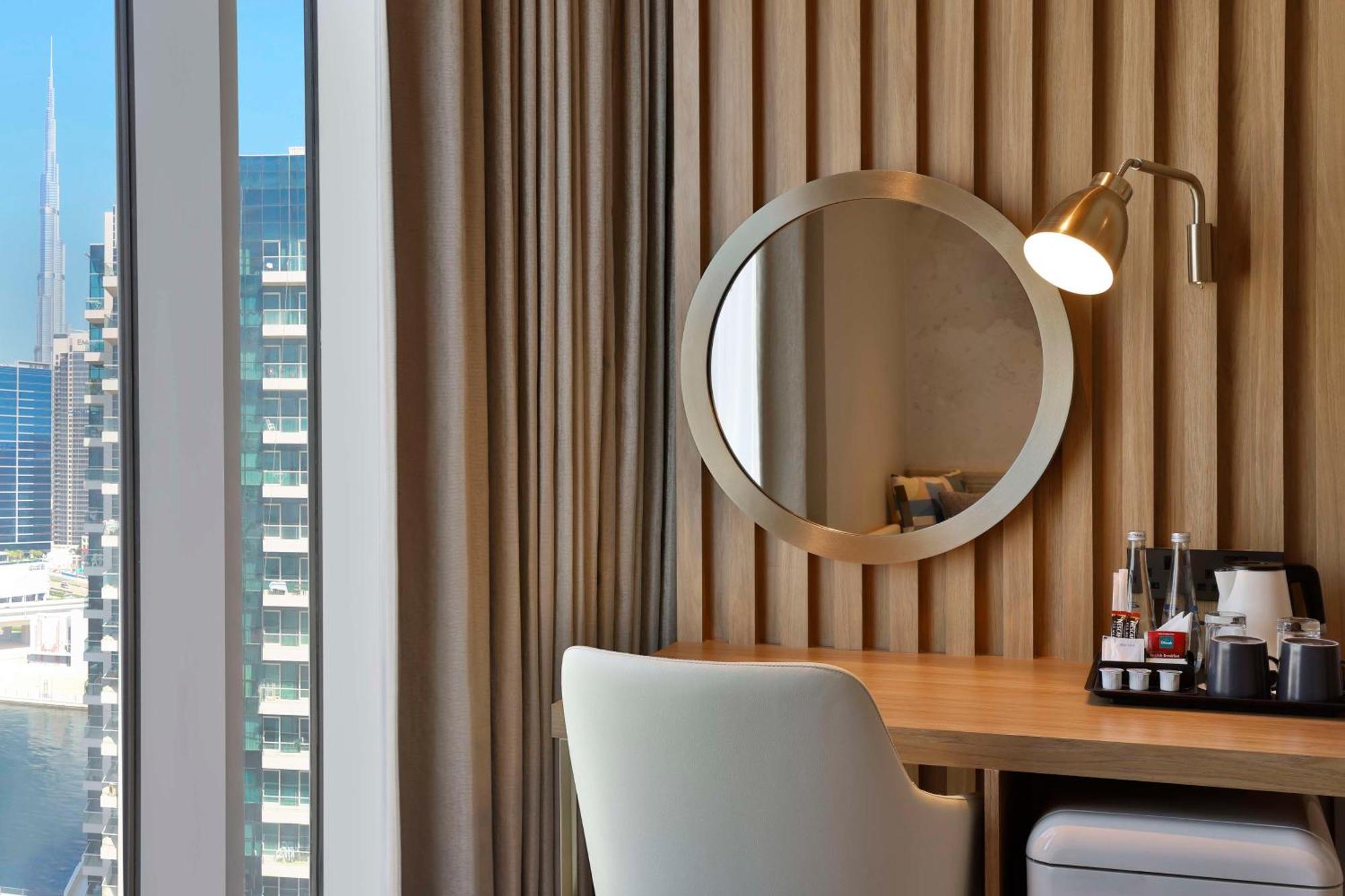 Hilton Garden Inn Dubai Business Bay מראה חיצוני תמונה