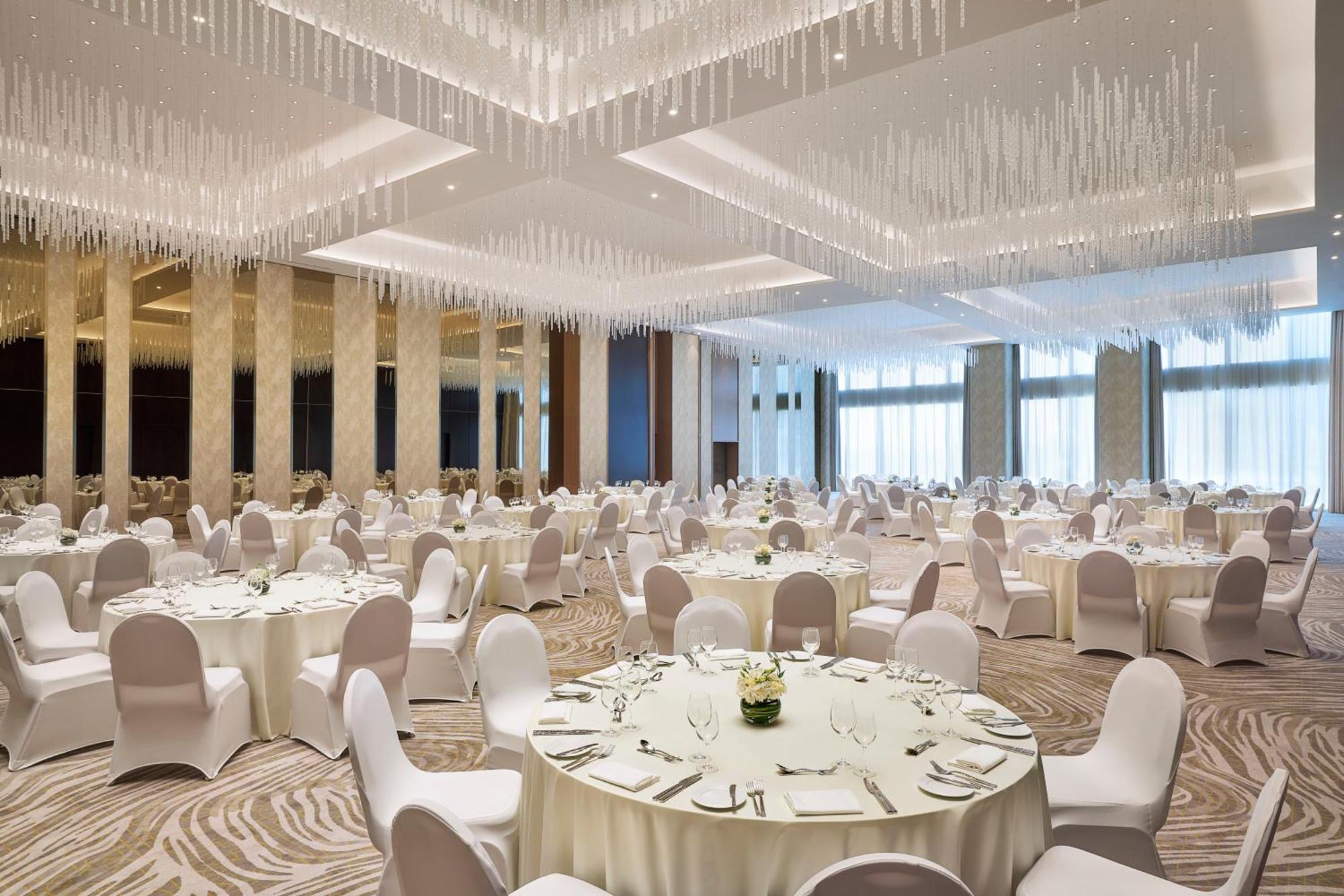 Hilton Garden Inn Dubai Business Bay מראה חיצוני תמונה